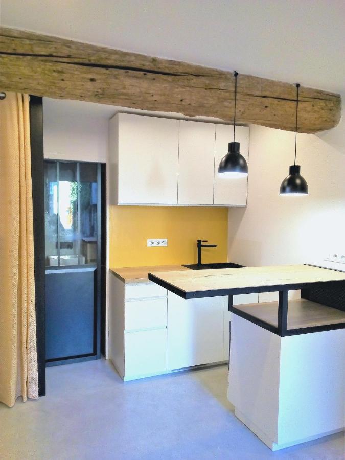 Le Petit Studio - 15 M2 - Centre Ville - Sorgue A 50 M LʼIsle-sur-la-Sorgue Εξωτερικό φωτογραφία